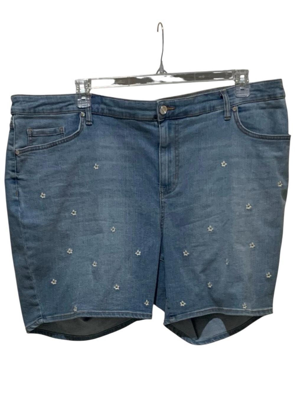 Code Bleu Luxe Lift Daisy Front Embroidered Denim Classic Bermuda Shorts SZ 22W